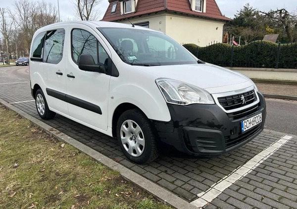 Peugeot Partner cena 26000 przebieg: 250000, rok produkcji 2015 z Człuchów małe 67